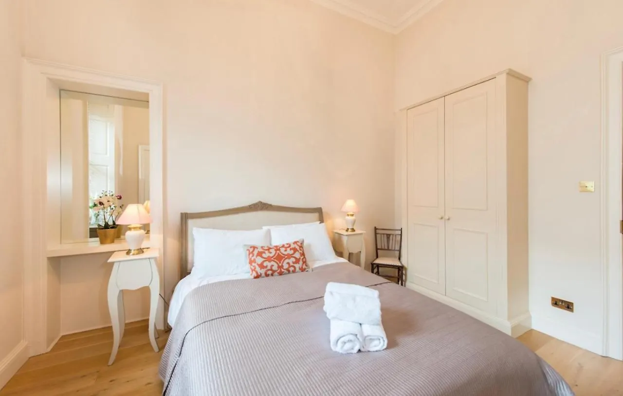 Luxurious City Centre Self Catering Apartment Edinburgh 0*,  United Kingdom