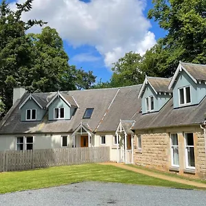 Estate At Carberry Tower Holiday home